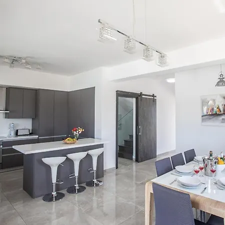 וילה Amazing On Protaras With Private Pool Protaras 1586 פאראלימני