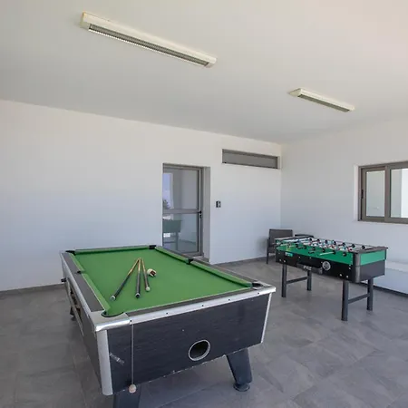 Amazing On Protaras With Private Pool Protaras 1586 فيلة *